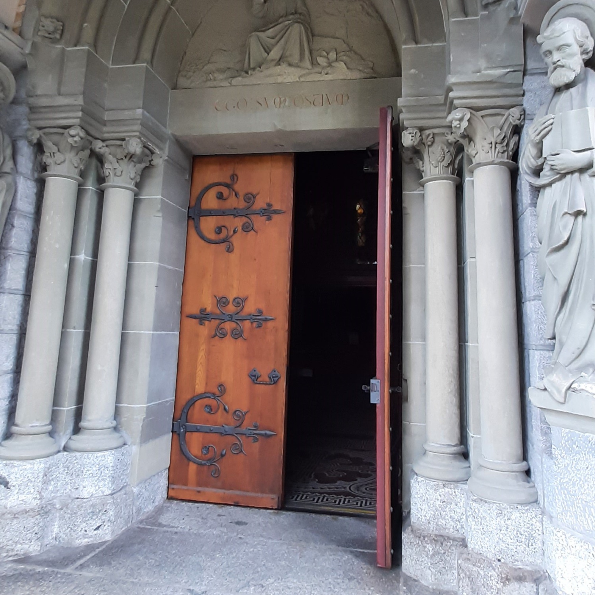 porte-entree-1699200362941